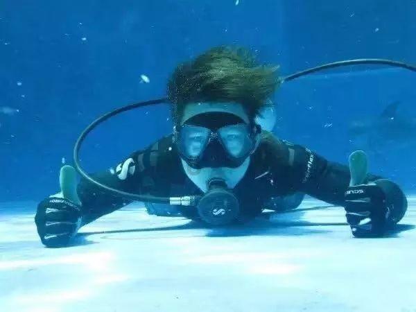竹林七贤：嵇康死、阮籍哭，污浊的世界，救不了绝望的7个人